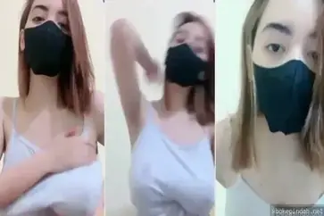 Toket Bulat UrBaby Gede Banget Bikin Ngaceng Gila